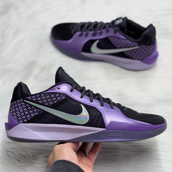 WMNS Sz 15/Mens Sz 13.5 Nike Sabrina 2 Purple Basketball Shoes FQ2174-500 VNDS